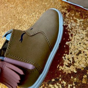 Carters-Toddler Girls-Size 5.5 never worn